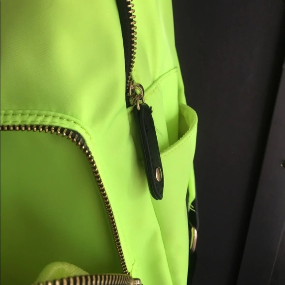 Backpack - Picture 4 of 4